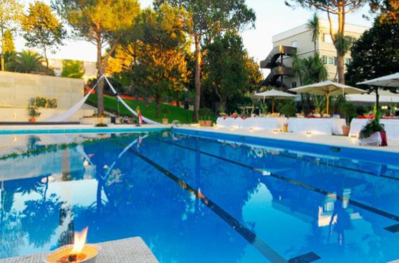 Hotel Sporting Pomezia Konforlar fotoğraf